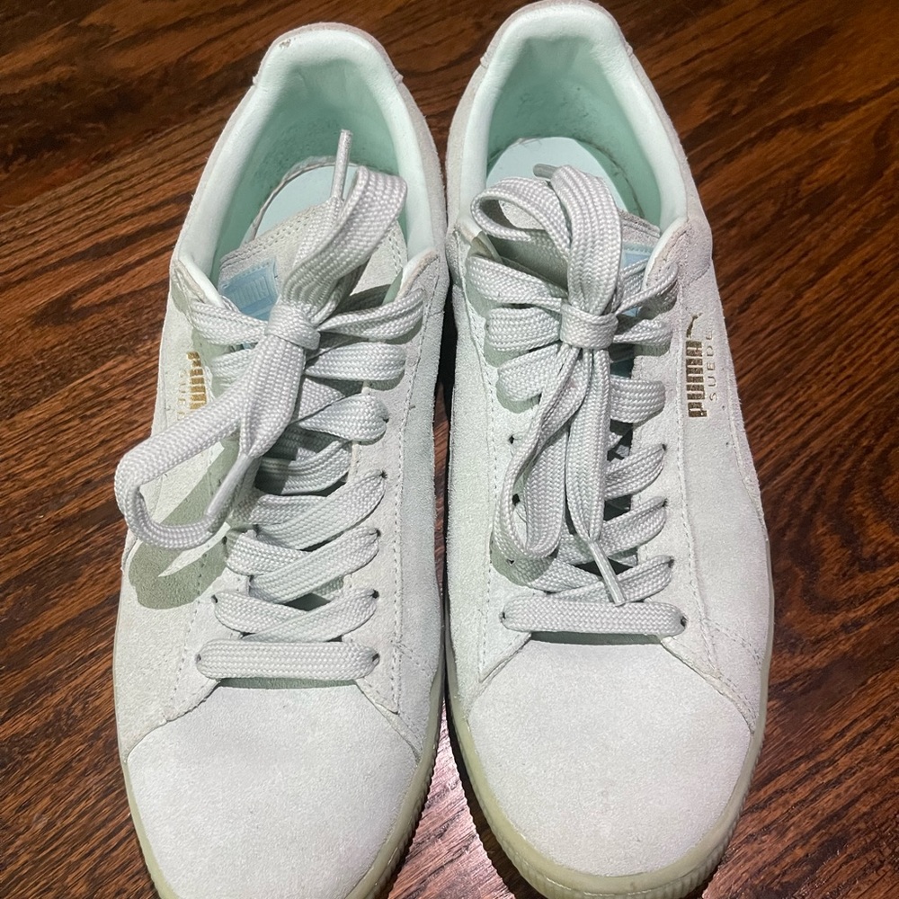 Puma. 11.5 size US light  turquoise color